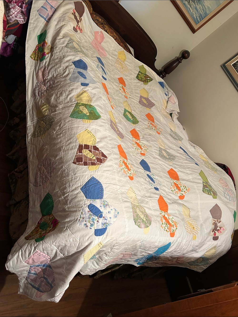 vintage handmade Sunbonnet Sue appliqué quilt, 76”x84”